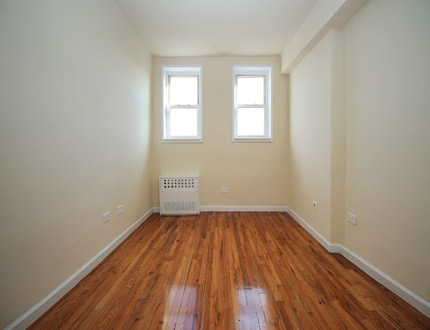  Parsons Blvd   Queens, NY 11354, MLS-RD1650-8