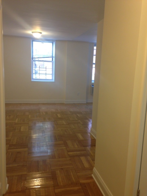 Apartment in Flushing - 150 St  Queens, NY 11367