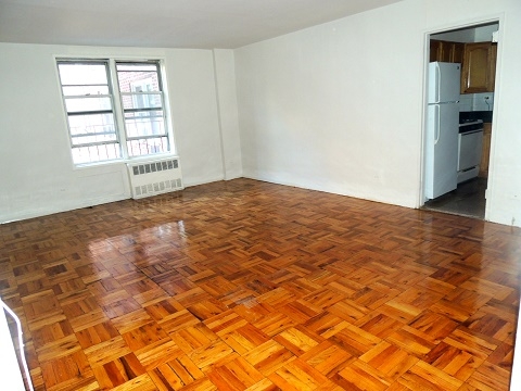 Apartment Parsons Blvd  Queens, NY 11354, MLS-RD1886-4