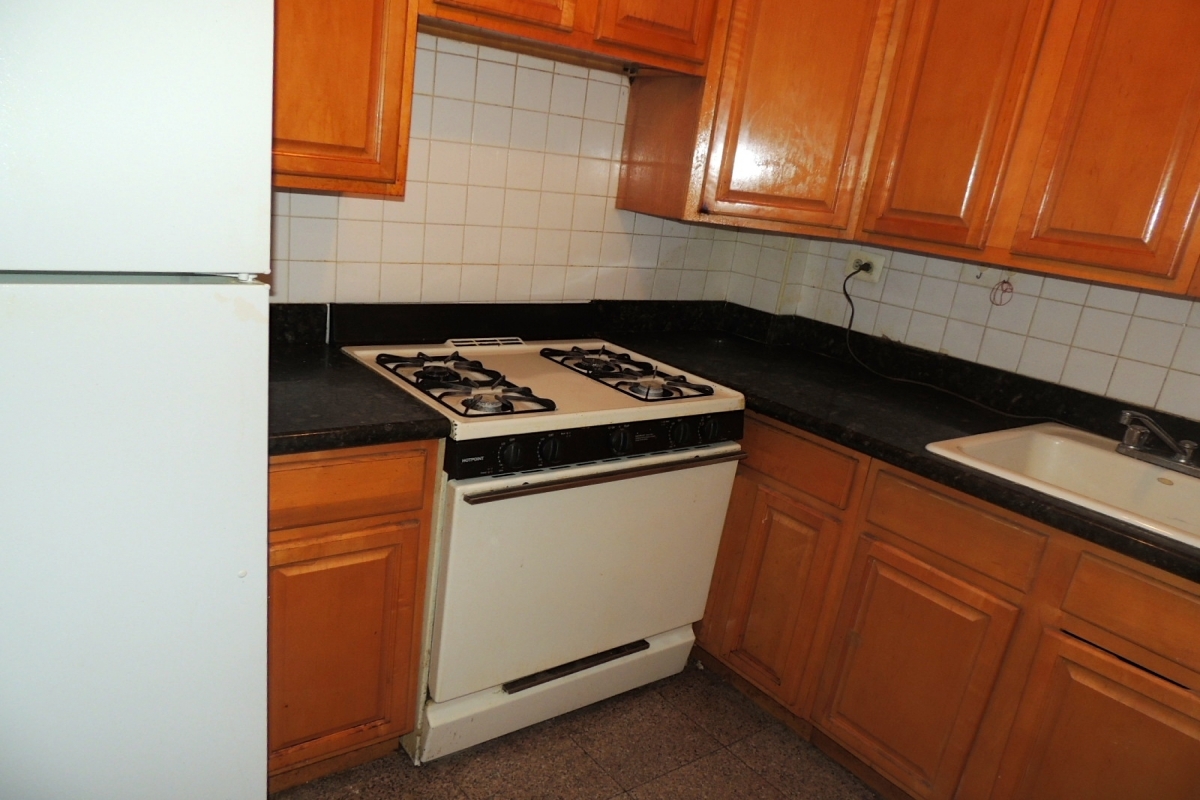 Apartment Parsons Blvd  Queens, NY 11354, MLS-RD1886-9