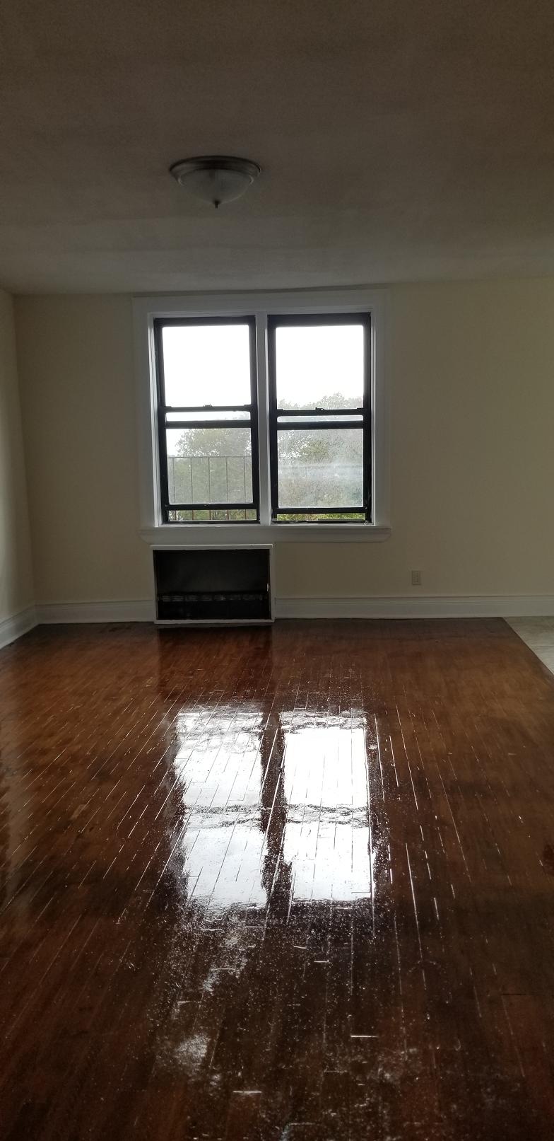 Apartment in Kew Gardens - Brevoort St  Queens, NY 11415