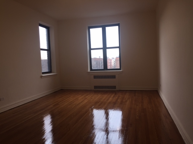 Apartment Elmhurst Avenue  Queens, NY 11373, MLS-RD1904-10