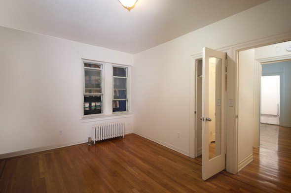 Apartment Bowne Street  Queens, NY 11355, MLS-RD1911-6