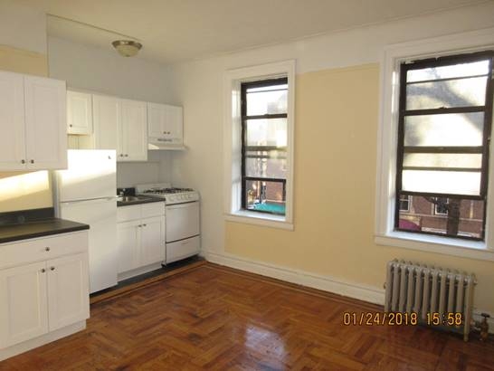 Apartment 33rd St  Queens, NY 11106, MLS-RD1914-11