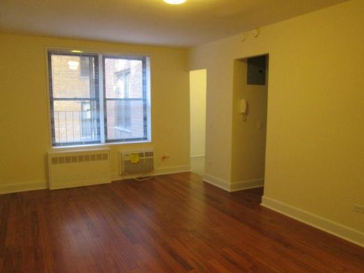 Apartment Crescent Street  Queens, NY 11106, MLS-RD1917-3