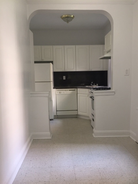 Apartment 76th Road  Queens, NY 11375, MLS-RD1929-8