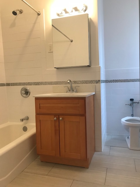 Apartment in Flushing - 41st Avenue  Queens, NY 11355