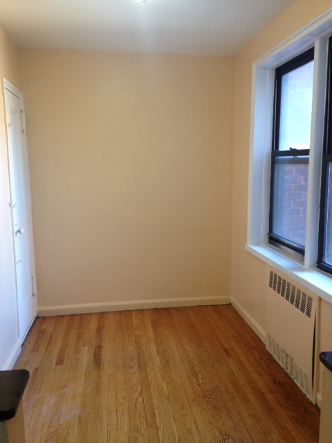 Apartment Wetherole Street  Queens, NY 11374, MLS-RD1942-5