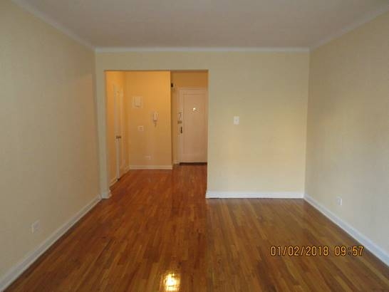 Apartment 64th Ave  Queens, NY 11374, MLS-RD1950-3