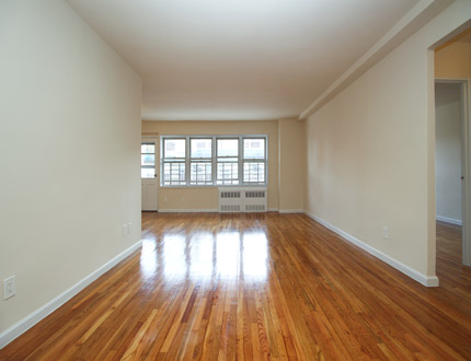 Apartment 35th Avenue  Queens, NY 11354, MLS-RD1953-4