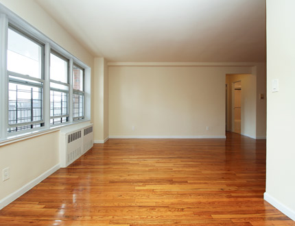 Apartment 35th Avenue  Queens, NY 11354, MLS-RD1953-6