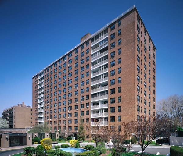 Apartment Saunders Street  Queens, NY 11374, MLS-RD1962-6