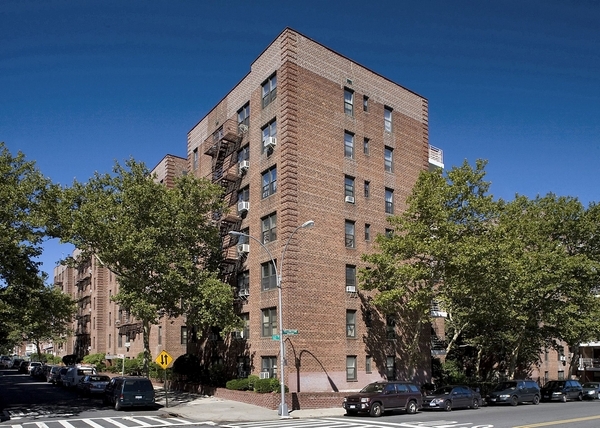 Apartment Saunders Street  Queens, NY 11374, MLS-RD1962-14