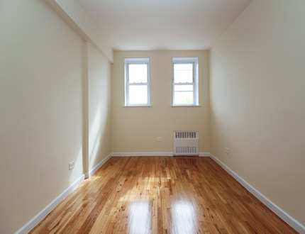 Apartment Parsons Blvd  Queens, NY 11354, MLS-RD1965-9