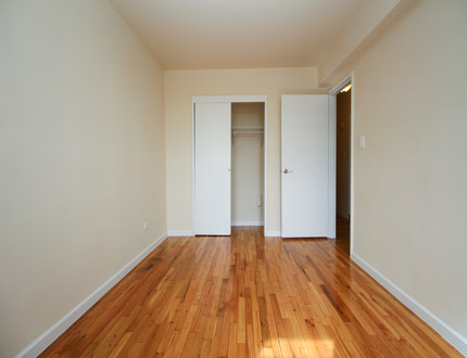 Apartment Parsons Blvd  Queens, NY 11354, MLS-RD1965-10