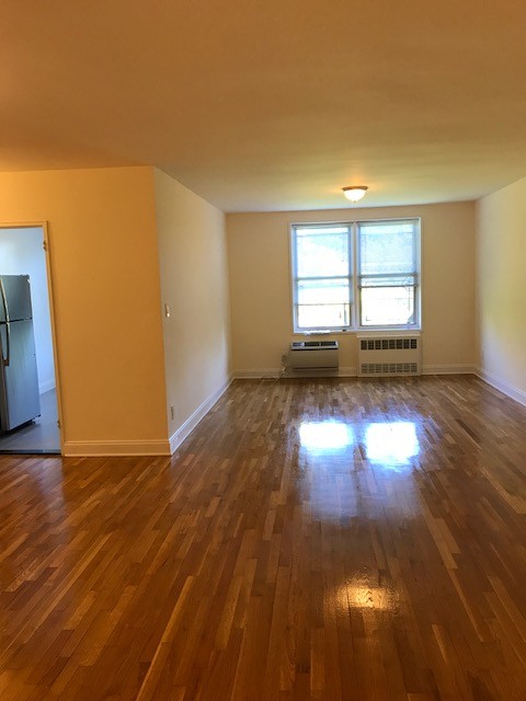 Apartment 150th Street  Queens, NY 11358, MLS-RD1969-11