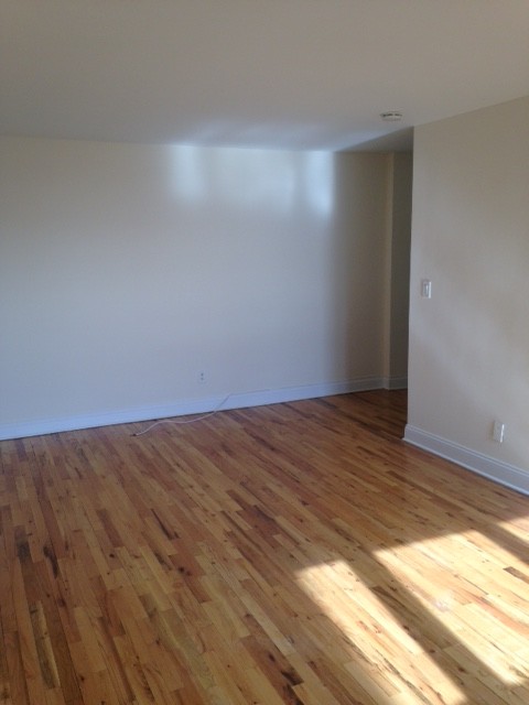 Apartment Ava Place  Queens, NY 11432, MLS-RD1970-4
