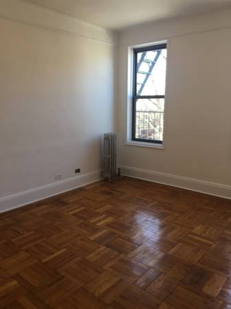 Apartment 32nd Street  Queens, NY 11102, MLS-RD1987-4