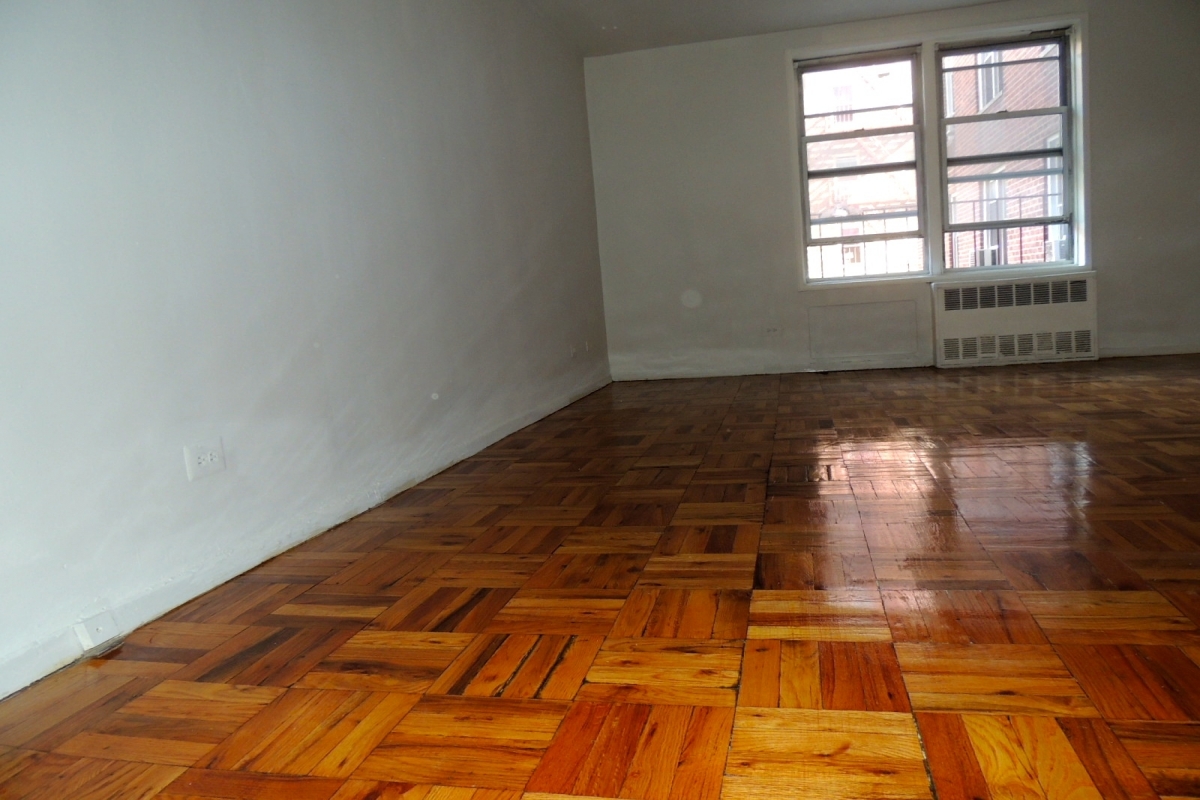 Apartment Parsons Blvd  Queens, NY 11354, MLS-RD2016-7