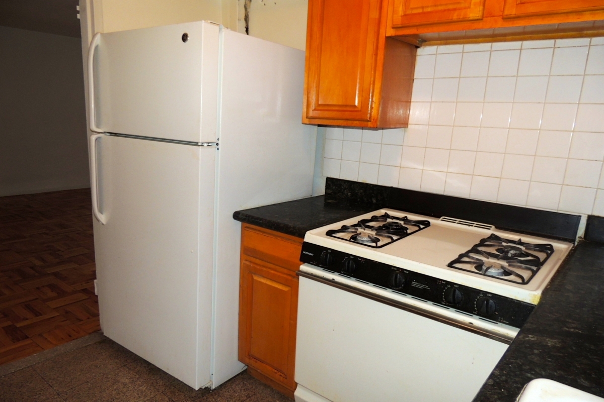 Apartment Parsons Blvd  Queens, NY 11354, MLS-RD2016-16