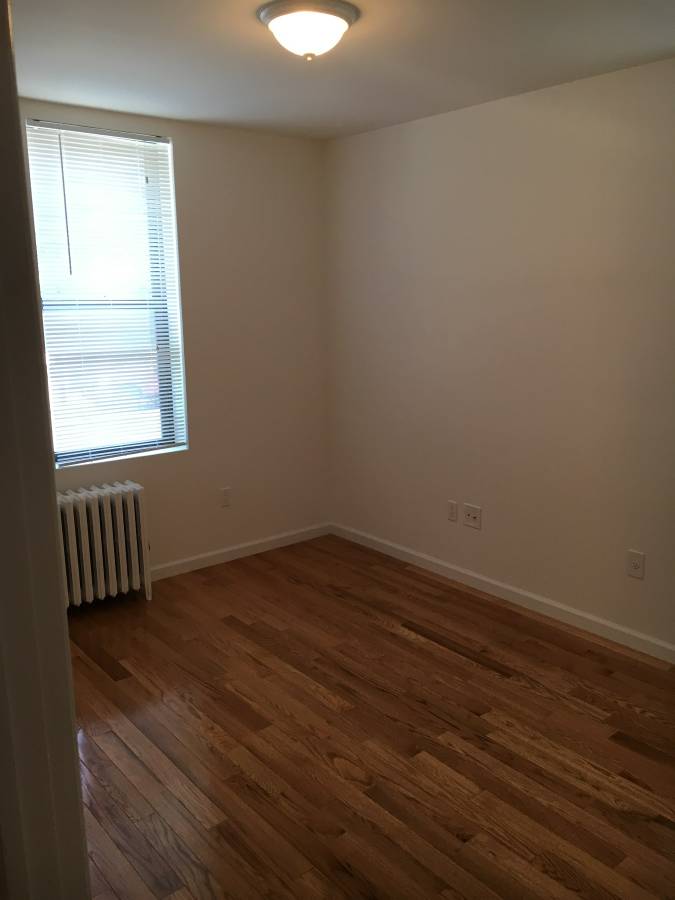  32nd Street  Queens, NY 11102, MLS-RD2047-5