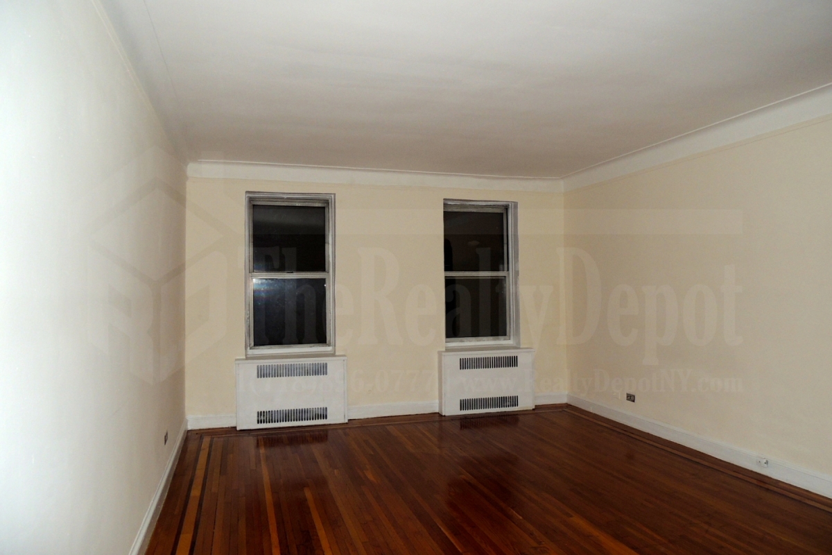 Apartment 71st Road  Queens, NY 11375, MLS-RD2056-4