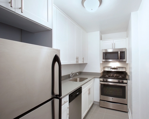 Apartment Dartmouth Street  Queens, NY 11375, MLS-RD2130-2