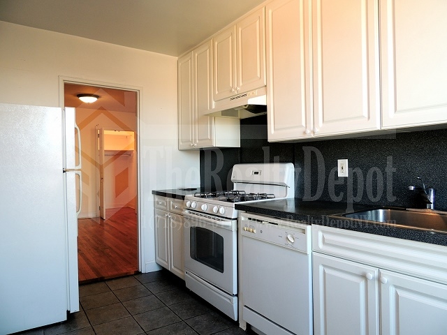 Apartment 150th Street  Queens, NY 11358, MLS-RD2163-3