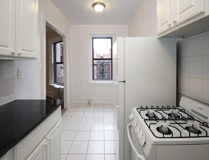 Apartment 79th Street  Queens, NY 11372, MLS-RD2207-3