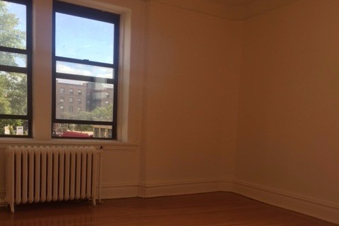 Apartment in Rego Park - 66th Avenue  Queens, NY 11374