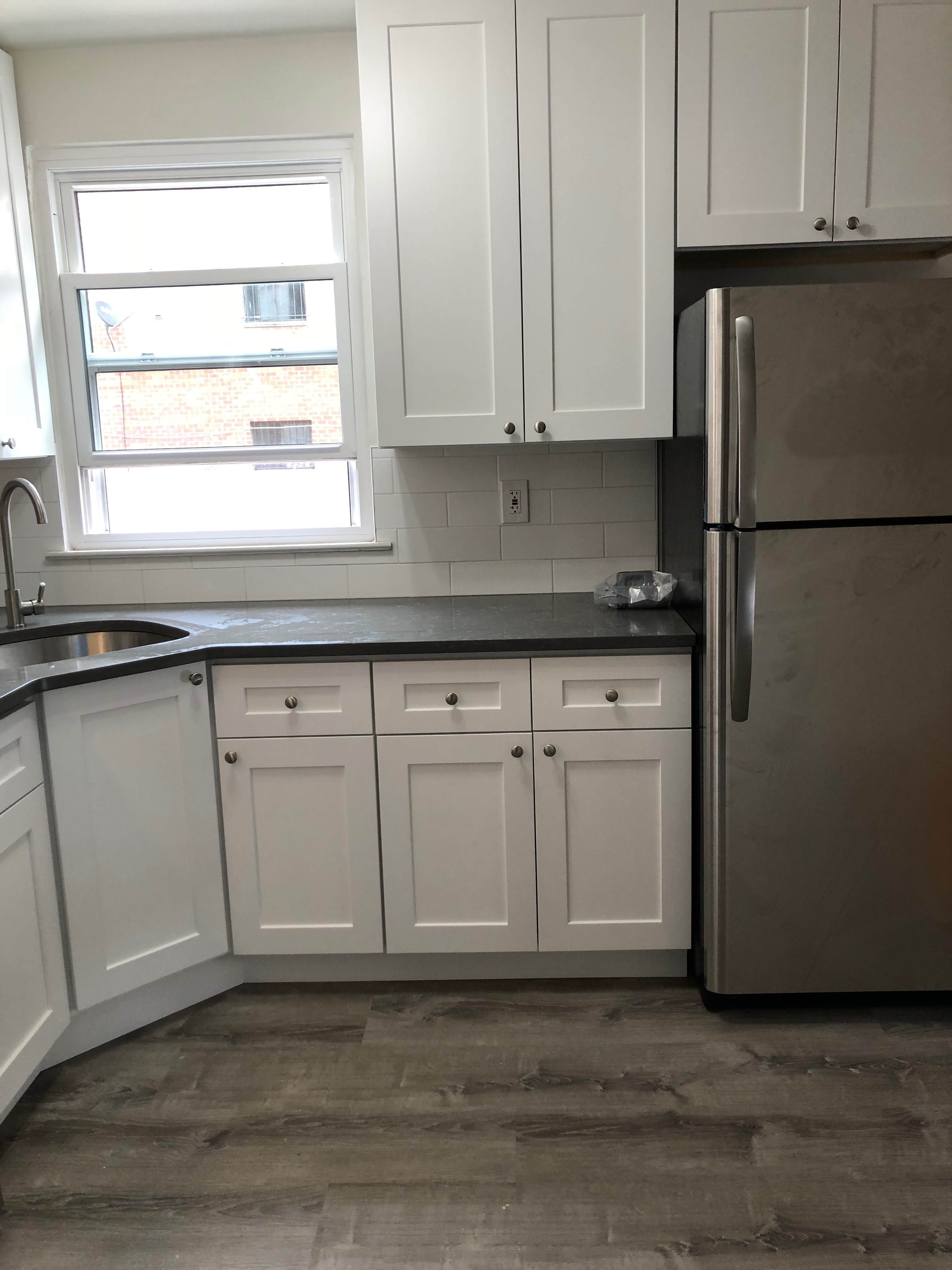 Apartment in Flushing - Roosevelt Avenue  Queens, NY 11354