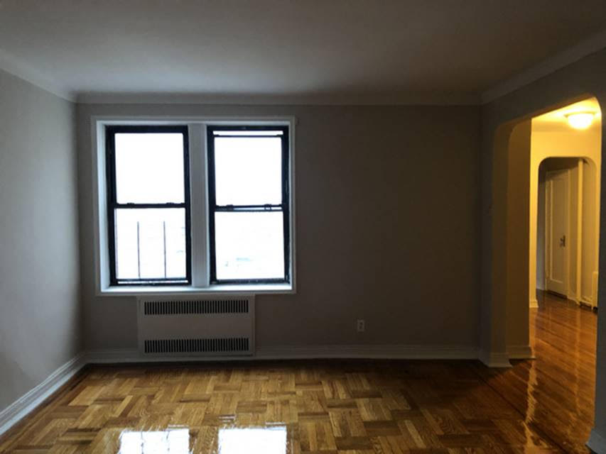Apartment Hampton Street  Queens, NY 11373, MLS-RD2575-4