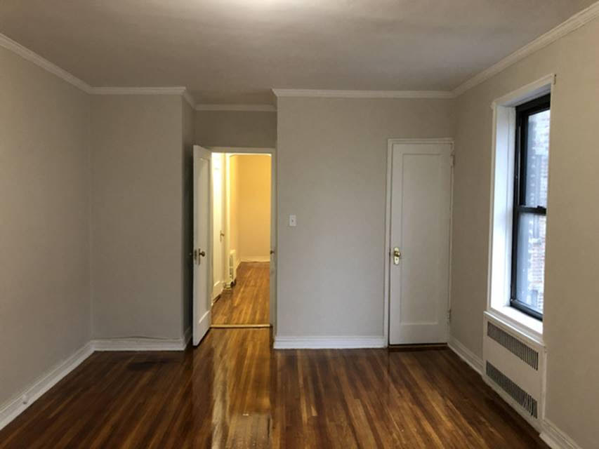 Apartment Hampton Street  Queens, NY 11373, MLS-RD2575-10