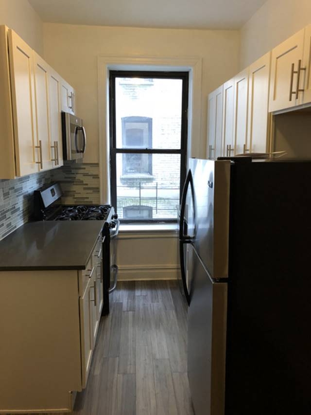 Apartment in Sunnyside - 44th Street  Queens, NY 11104