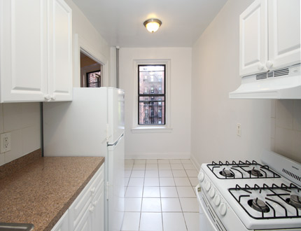 Apartment 80th Street  Queens, NY 11372, MLS-RD2606-2