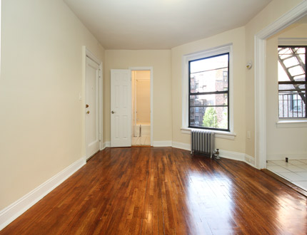 Apartment 80th Street  Queens, NY 11372, MLS-RD2606-3