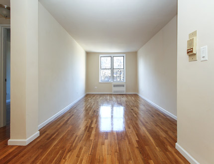 Apartment Parsons Boulevard  Queens, NY 11354, MLS-RD2687-4