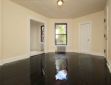 Apartment 79th Street  Queens, NY 11372, MLS-RD2707-3