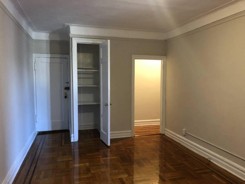 Apartment Woodhaven Blvd  Queens, NY 11421, MLS-RD2776-9