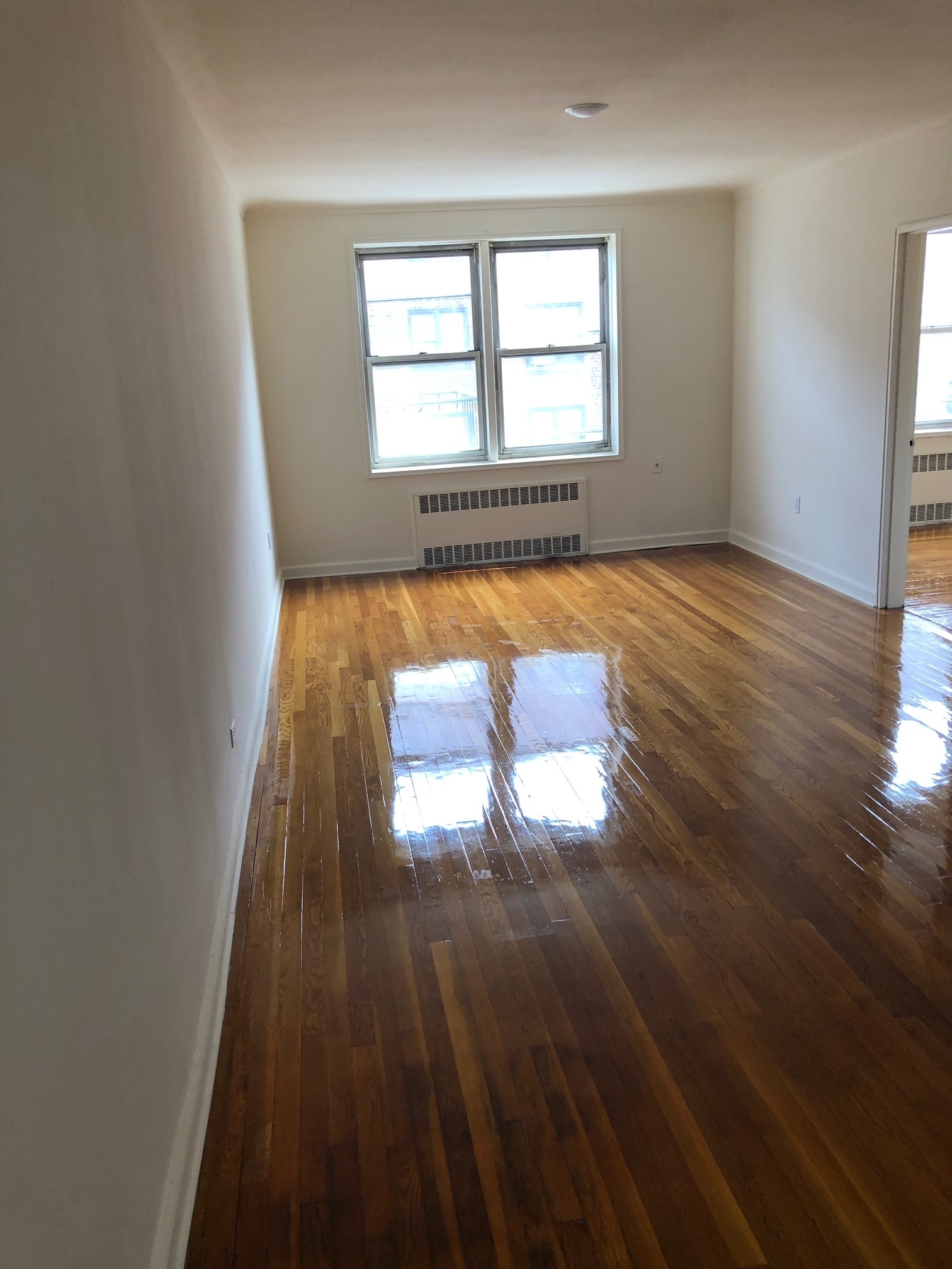 Apartment Saunders Street  Queens, NY 11374, MLS-RD2826-2