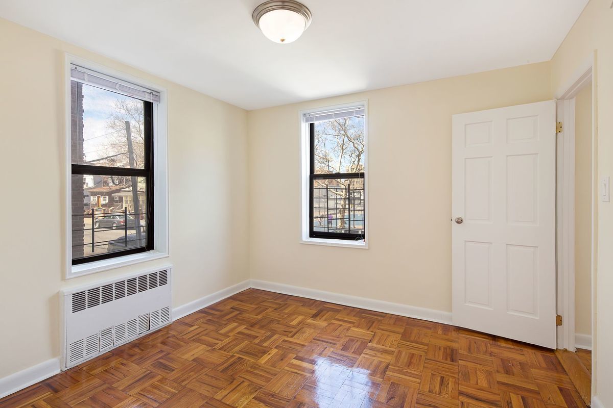 Apartment 62nd Road  Queens, NY 11375, MLS-RD2857-2