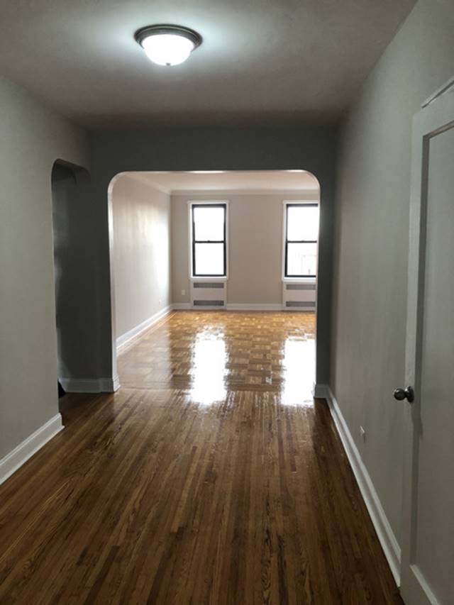 Apartment Hampton Street  Queens, NY 11373, MLS-RD2858-4