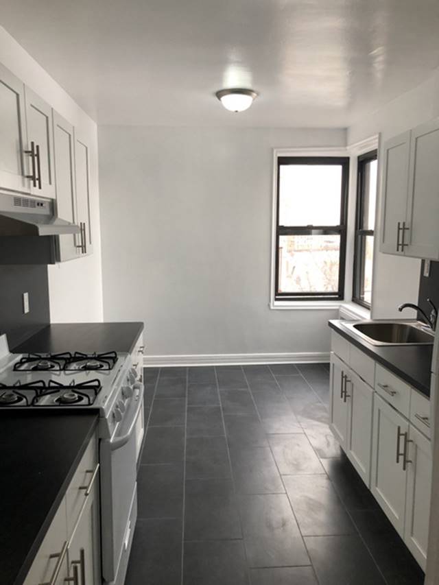 Apartment Hampton Street  Queens, NY 11373, MLS-RD2858-10