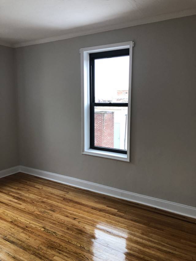 Apartment Hampton Street  Queens, NY 11373, MLS-RD2858-17