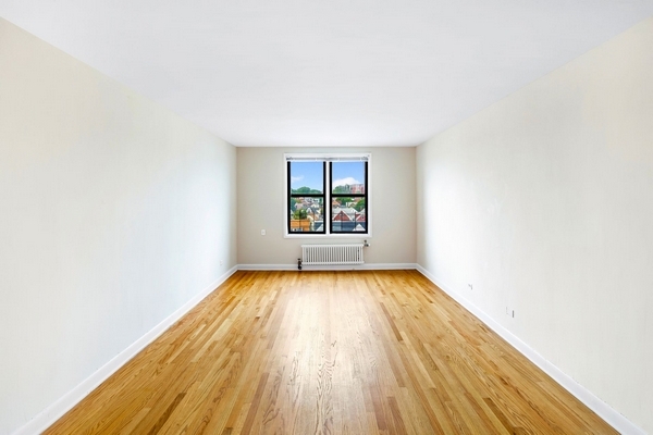 Apartment 80th Street  Queens, NY 11373, MLS-RD2859-5