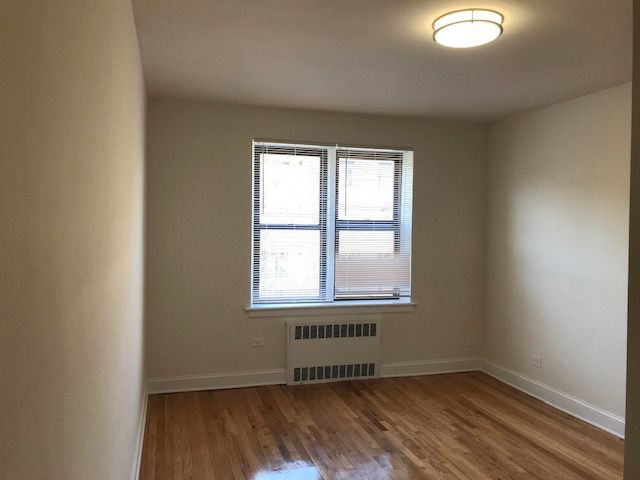 Apartment Pershing Crescent  Queens, NY 11435, MLS-RD2883-2