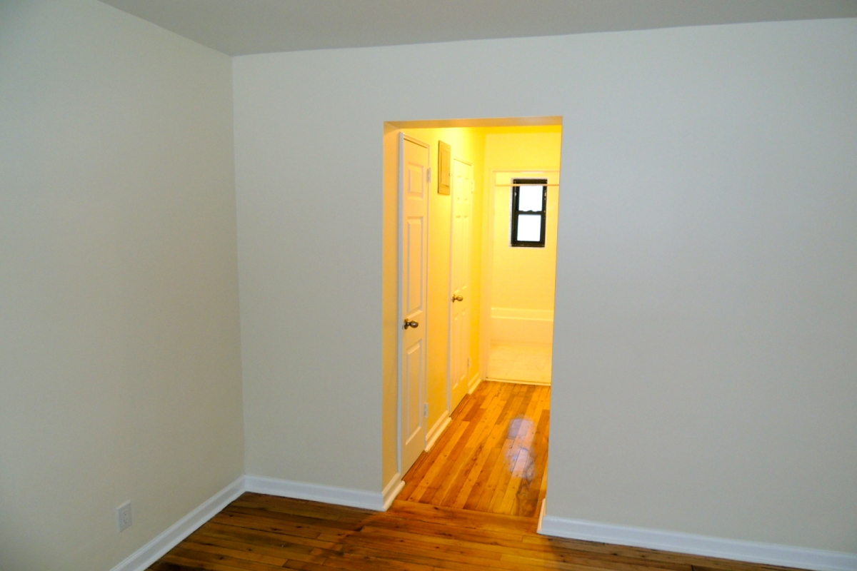 Apartment 153rd Street  Queens, NY 11367, MLS-RD2890-4