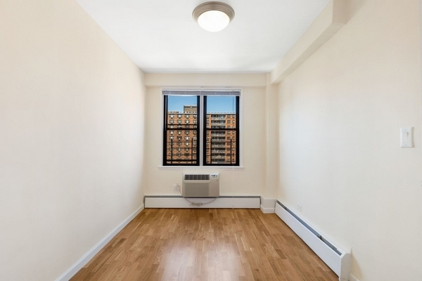 Apartment 57th Avenue  Queens, NY 11368, MLS-RD2923-2