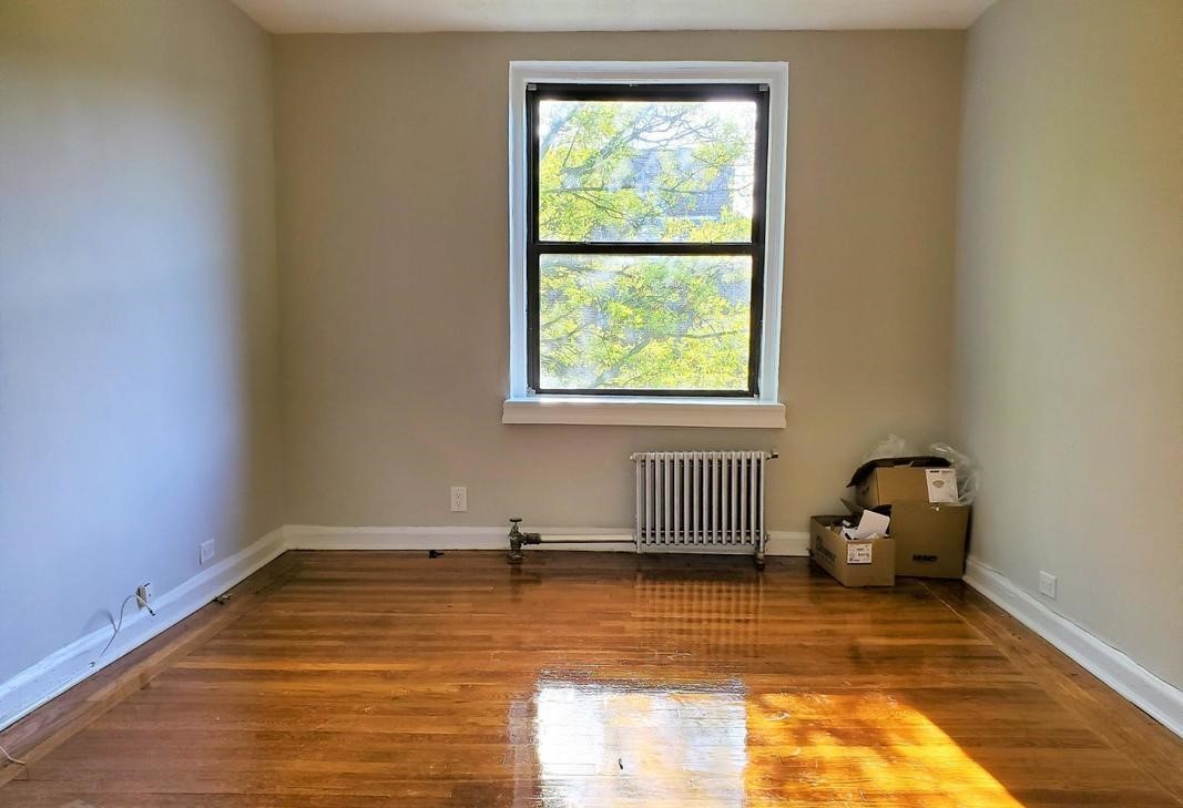 Apartment 47th Street  Queens, NY 11104, MLS-RD2930-2