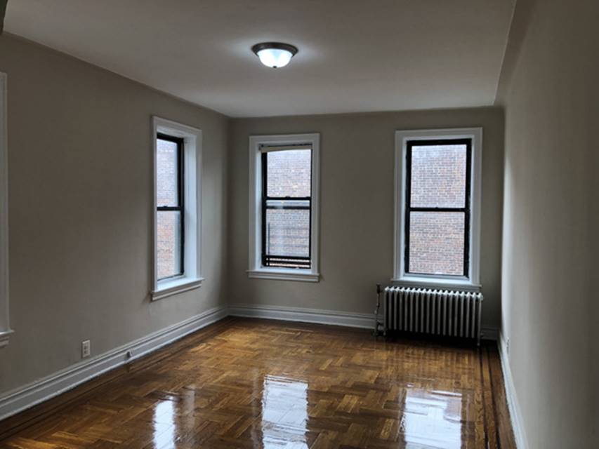 Apartment 44th Street  Queens, NY 11104, MLS-RD2941-7